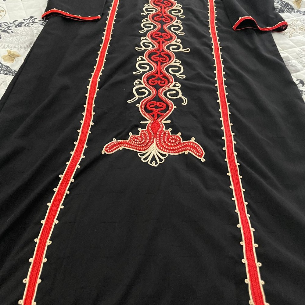 NWOT Black Abaya Gown Maxi Dress with Beautiful Embroidery SZ XL
